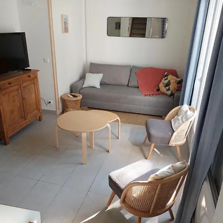 Les Mimosas, Hameau De Cabasson, A 400m De La Et Du De Bregancon, Classee 3 Etoiles, De 2 A 8 Personnes