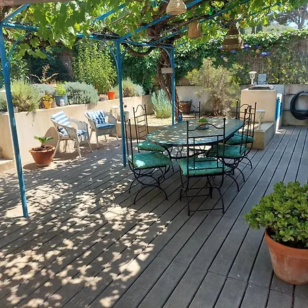 Villa Les Mimosas, Hameau De Cabasson, A 400m De La Et Du De Bregancon, Classee 3 Etoiles, De 2 A 8 Personnes *